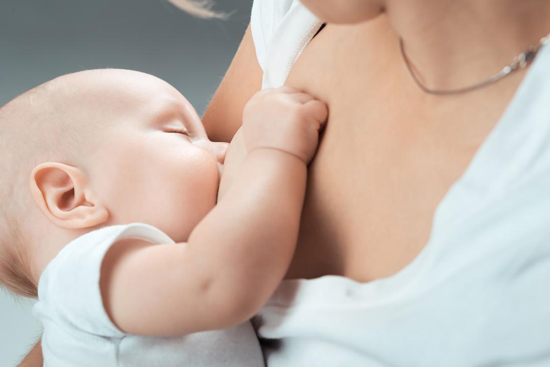 Lactancia materna: un aprendizaje para la mamá y la familia
